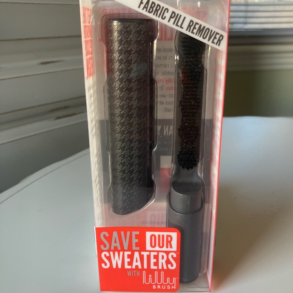 Lilly Brush Save our Sweaters Fabric Pill Remover